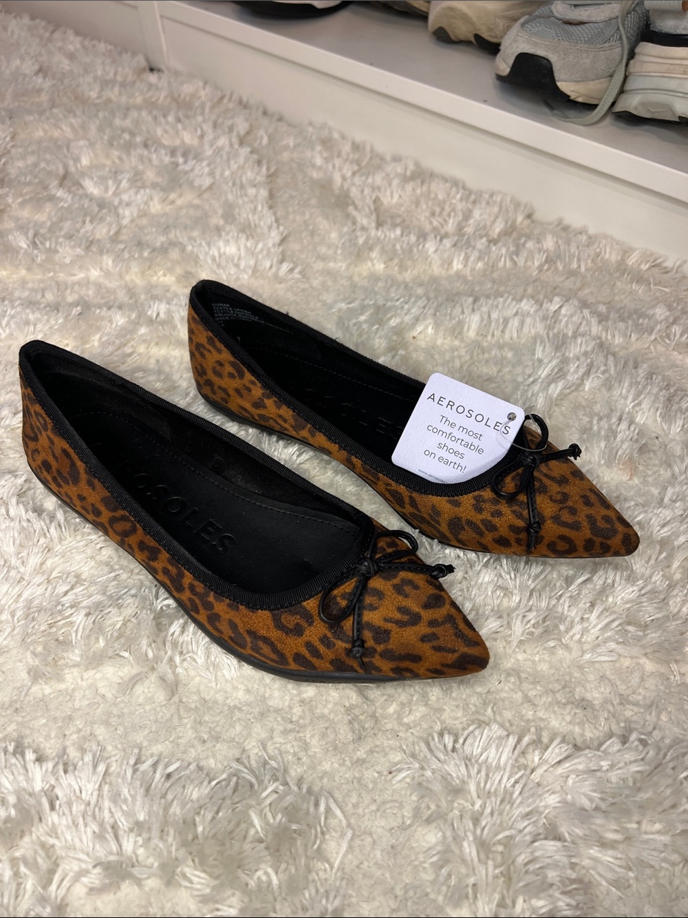 AEROSOLES Leopard Print Pointed Toe Ballet Flats in Tan & Black